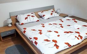 Apartman Lena